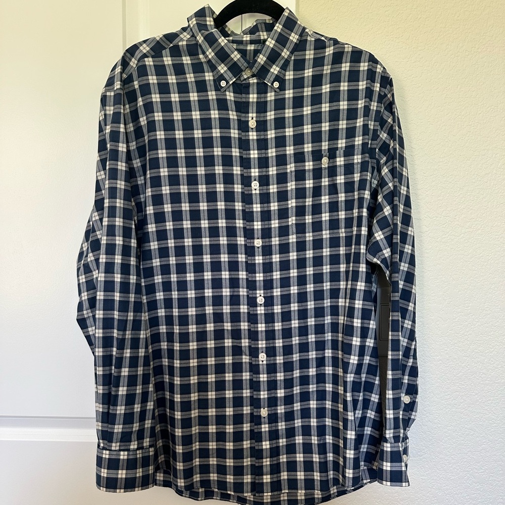 Orvis Blue and White Casual Button Down Shirt